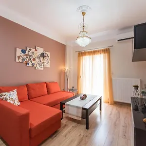 apricot-apt-by-halu-apartments.hotels-of-thessaloniki.com/